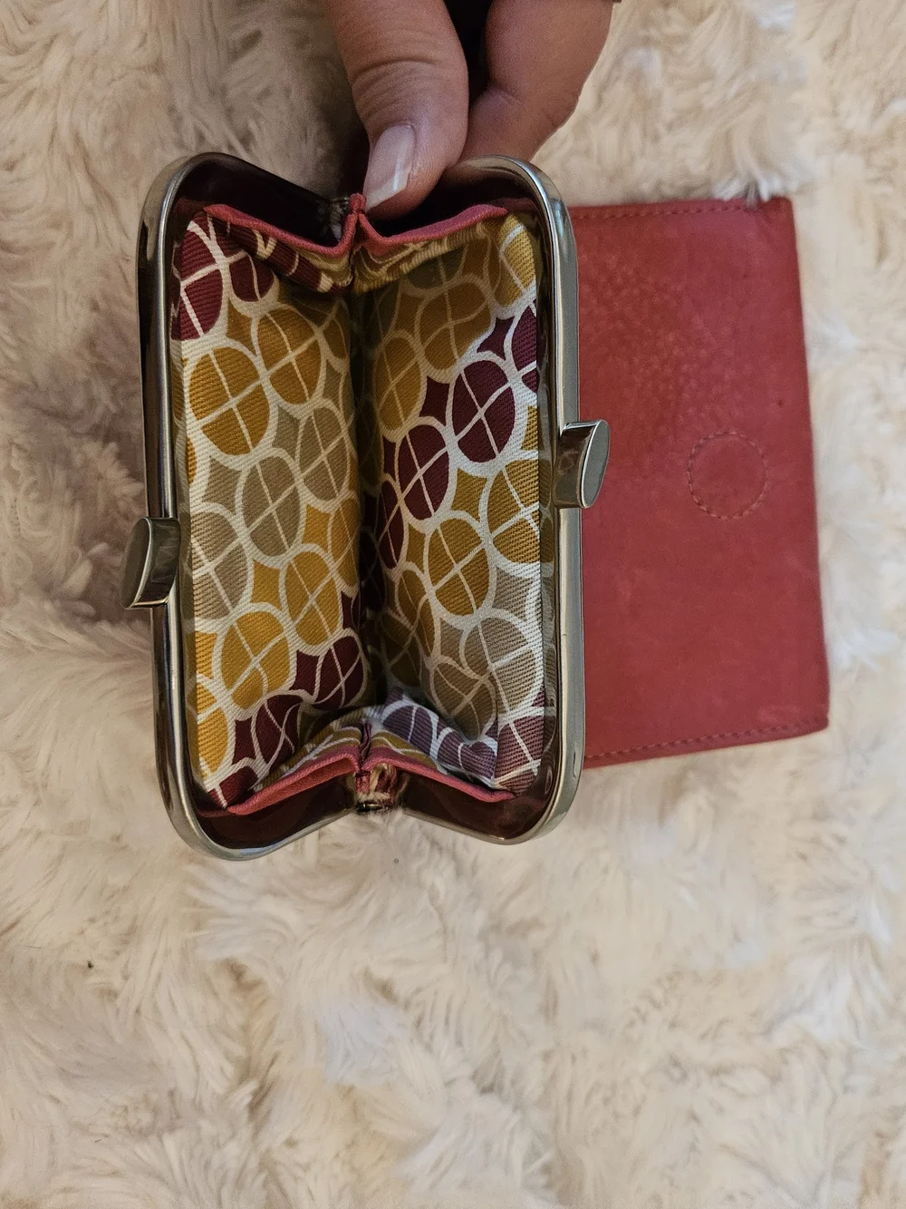 Fossil✨️Pink Leather Kiss-Lock Wallet